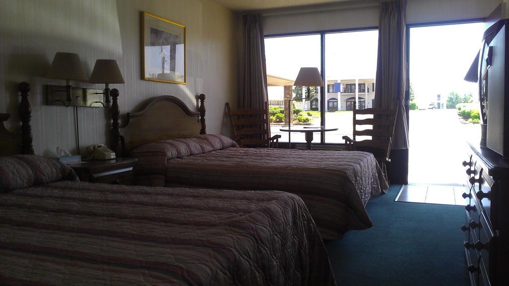 Almost Home Lodge Branson Chambre photo