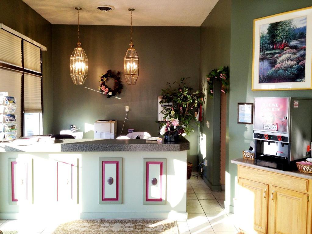 Almost Home Lodge Branson Extérieur photo
