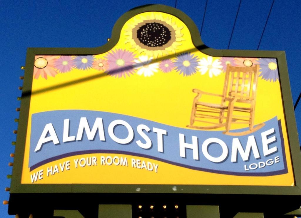 Almost Home Lodge Branson Extérieur photo