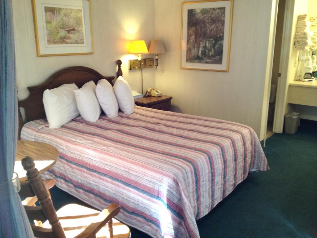 Almost Home Lodge Branson Extérieur photo