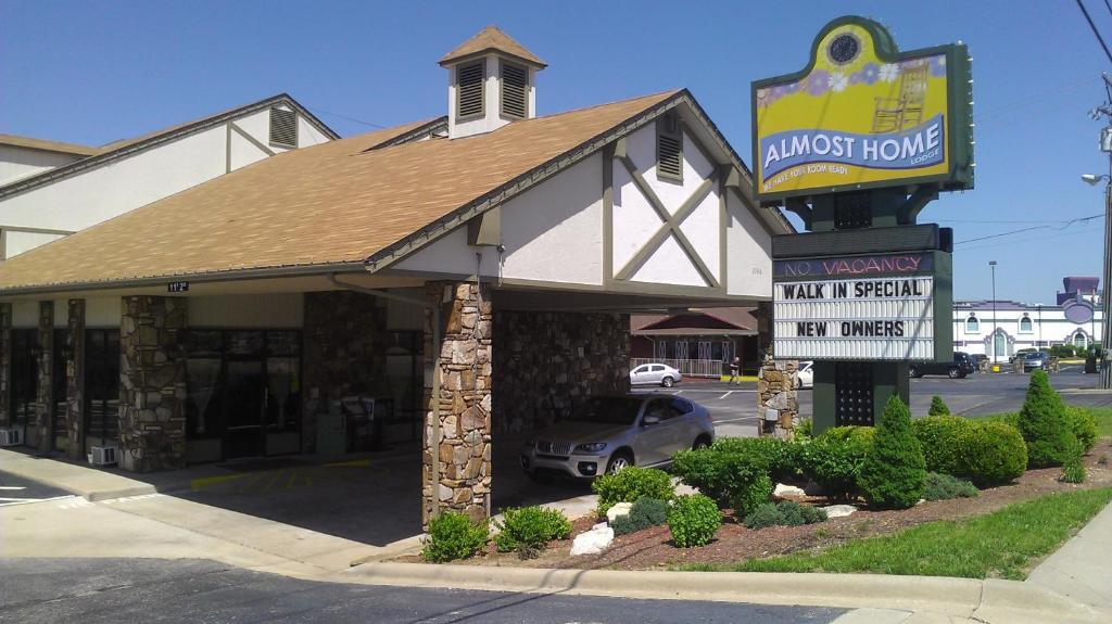 Almost Home Lodge Branson Extérieur photo